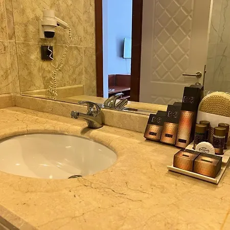 Aware & Hotel