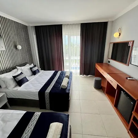 Hotel Aware & 4*
