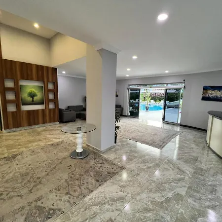 Aware & Otel 4*