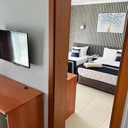 Aware & Otel